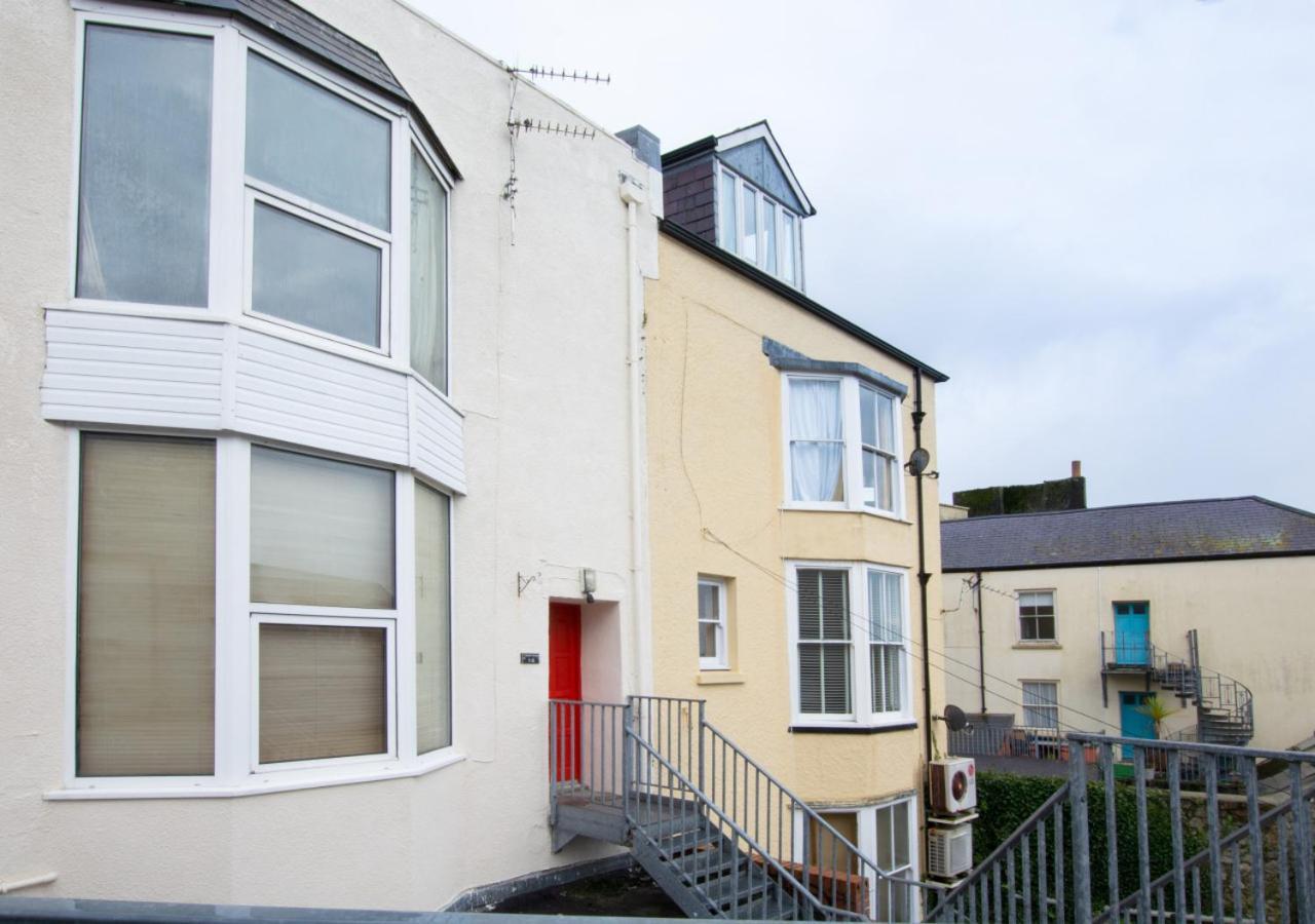 Tudor Apartment Tenby Exterior foto